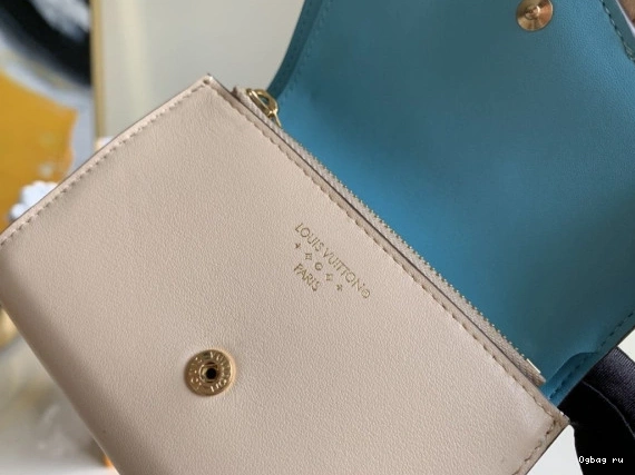 9 LOUIS VUITTON COMPACT WALLET PONT 0804